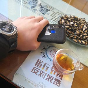 警花在办公室里给局长口交做爱视频
